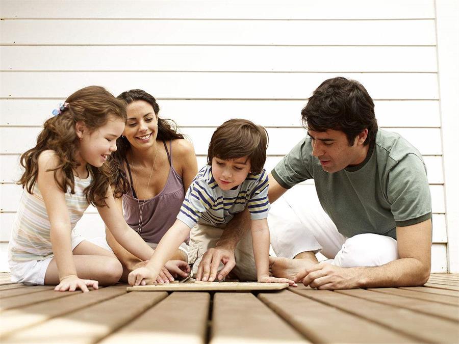 【父母音书】做“四有”父母